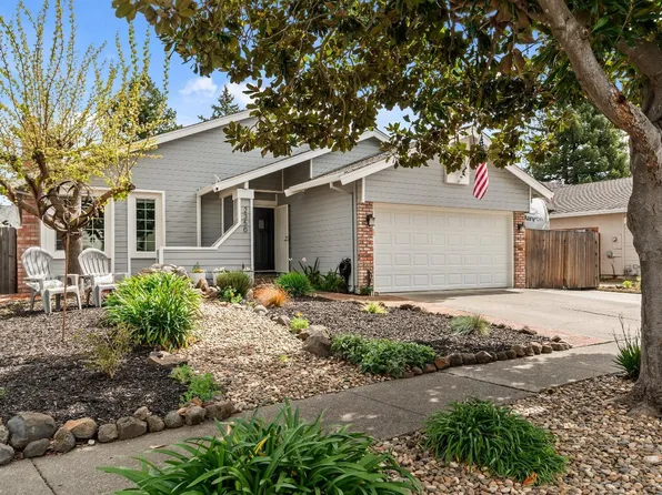 2350 Stonehouse Drive, Napa, CA 94558