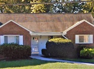 1802 Forest Glen Rd, Silver Spring, MD 20910