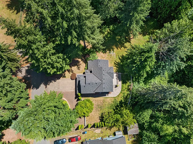 1574 SE Nylace Ln — Photo 4