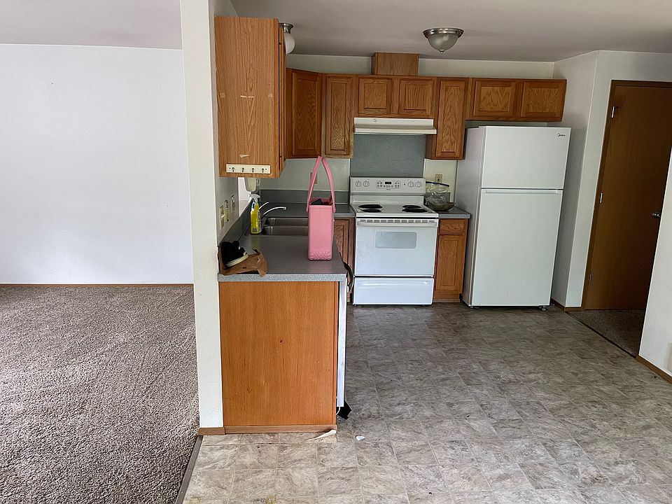 Kitchen includes dishwasher