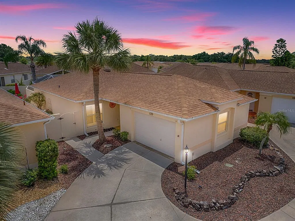 2 bed, 2.0 bath, 1102 sqft, $2,150 — Photo 1