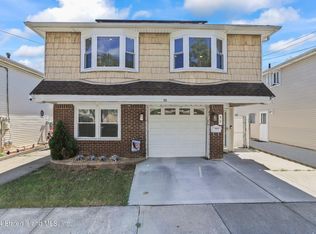 55 Satterlee St, Staten Island, NY 10307