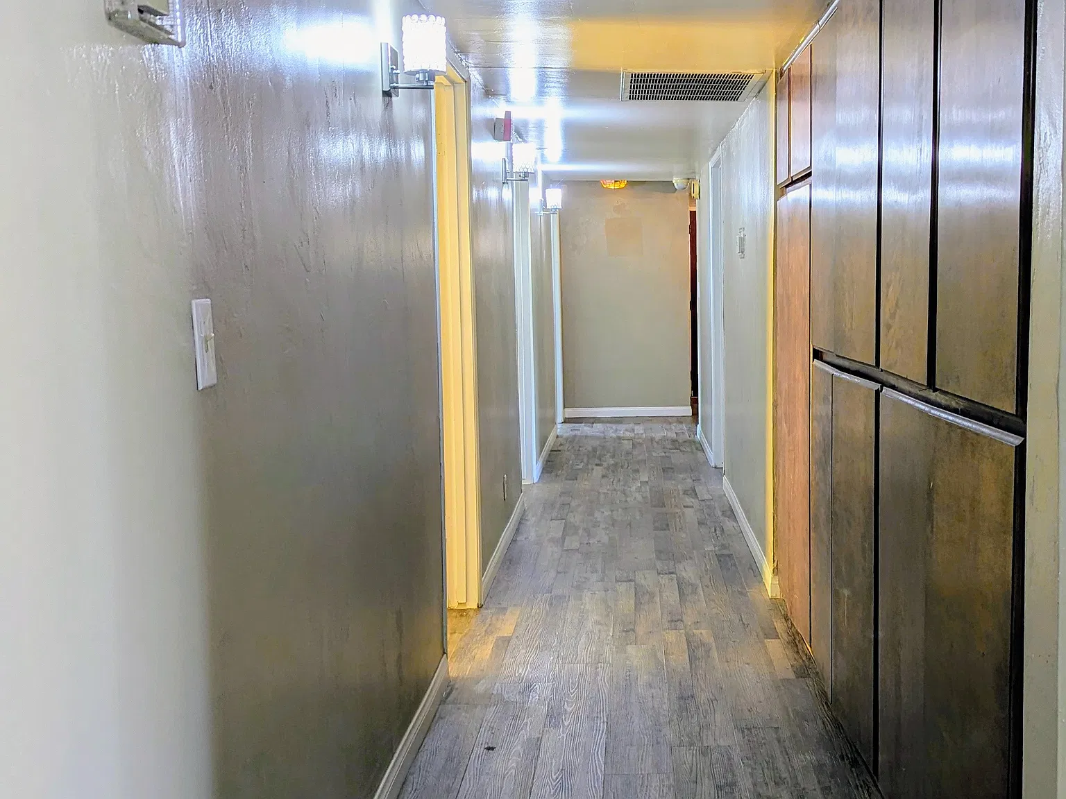 10 bed, 5400 sqft, $7,000 — Photo 4