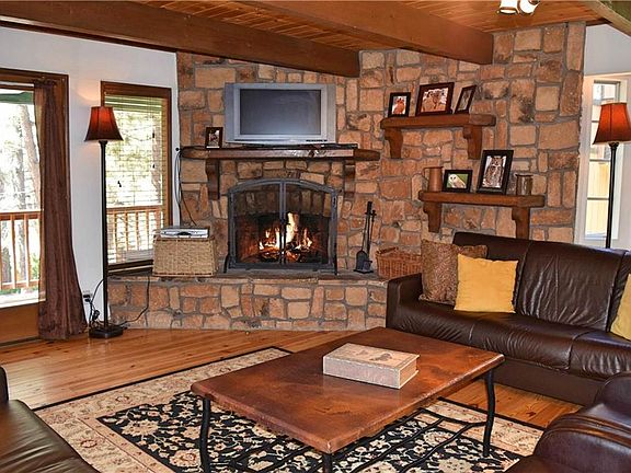 4th image of 42786 Conifer Dr