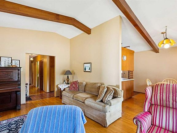 5th image of 249 S Wascana Cres SE