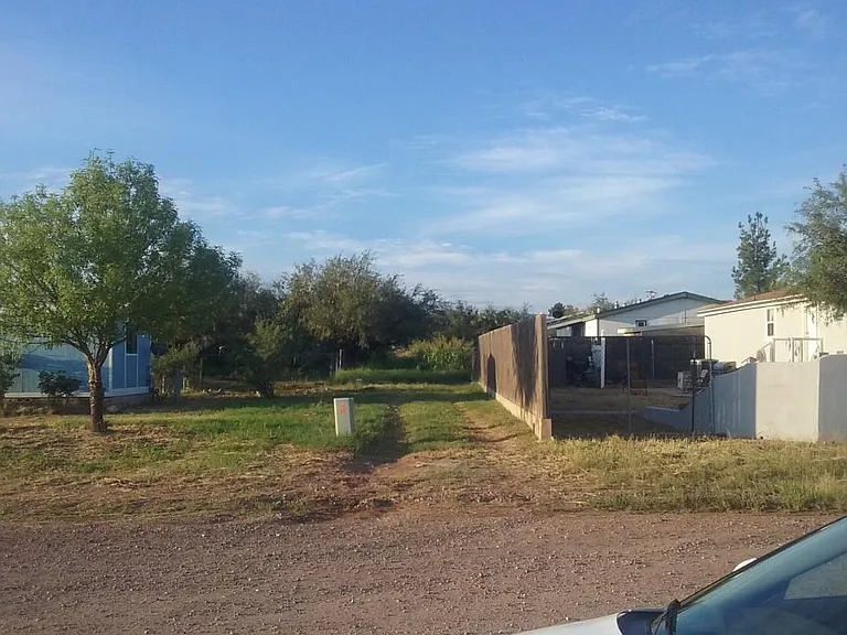 654 N Warren Rd — Photo 8