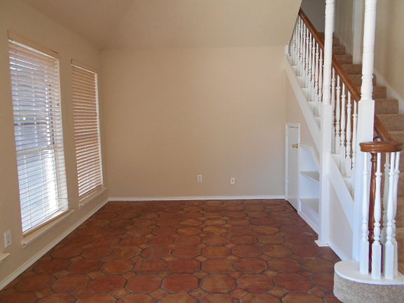 5th image of 2406 Stillwater Dr