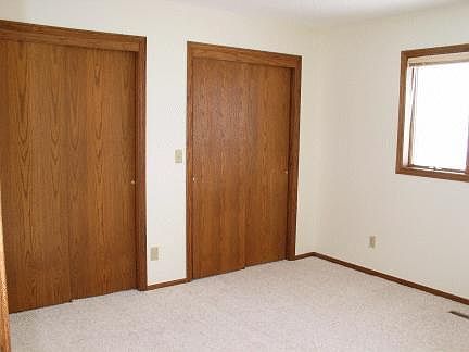 2nd image of 2050 44th Ave S
