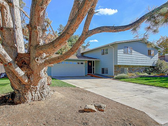 2nd image of 4208 N Kingswood Dr