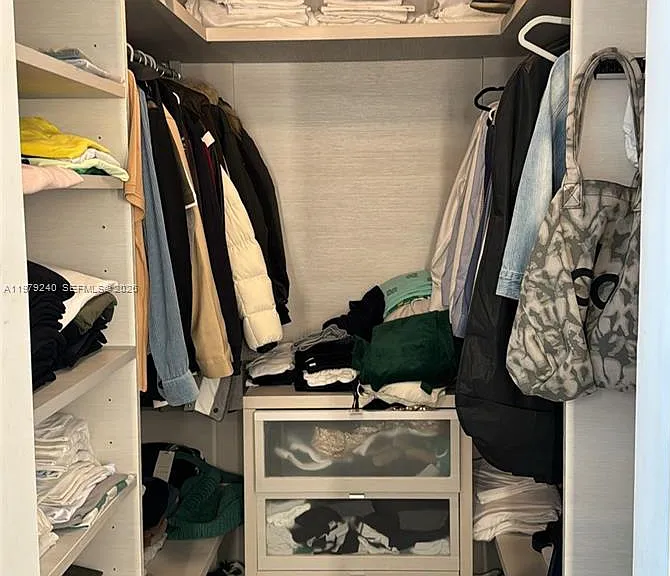 88 SW 7th St #810 — Photo 5