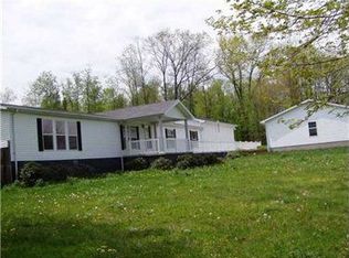 109 Red Oak Ln, Butler, PA 16001