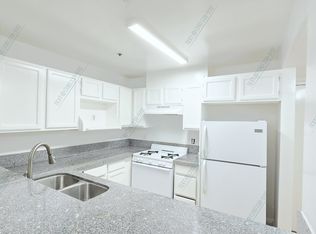 519 S Manhattan Pl #206, Los Angeles, CA 90020