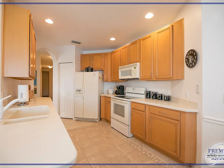 6825 Sterling Greens Dr #102 — Photo 3