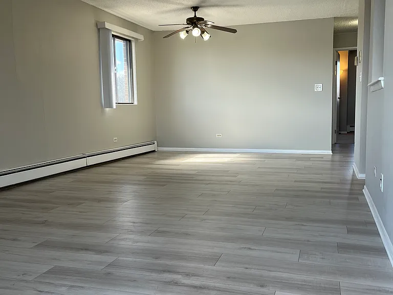 5 Parkside Ct #13 — Photo 25