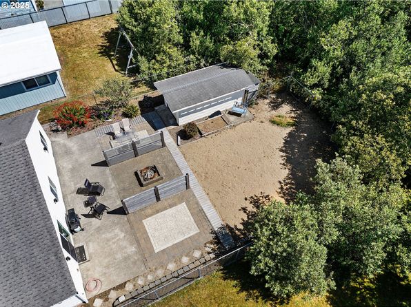 1008 Idaho Ave S, Long Beach, WA 98631