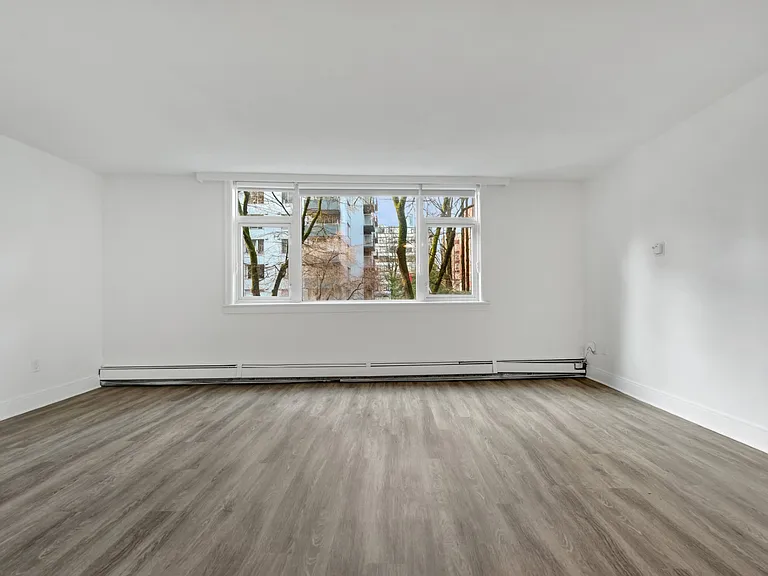 1175 Haro St — Photo 5