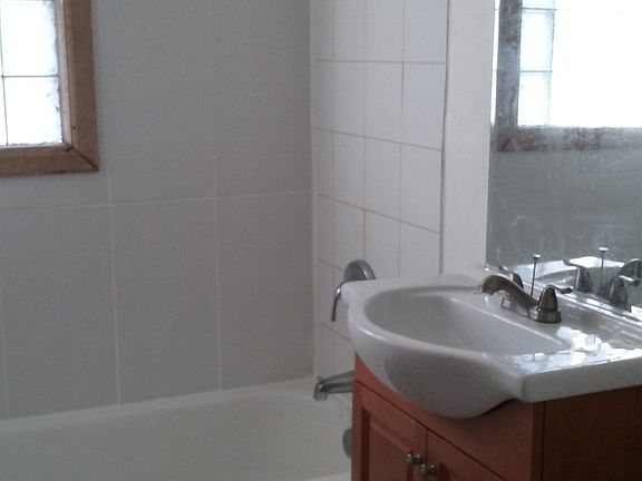 5th image of 10453 S Wentworth Ave #House