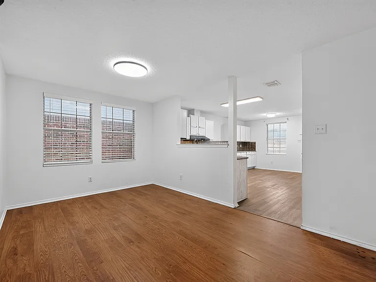5416 Temecula Rd — Photo 3