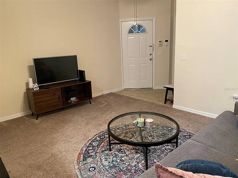 4004 SW 26th Dr #33 — Photo 8