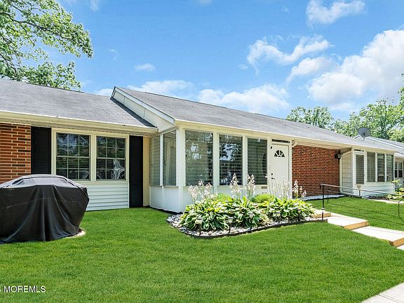 2nd image of 35C Cambridge Court