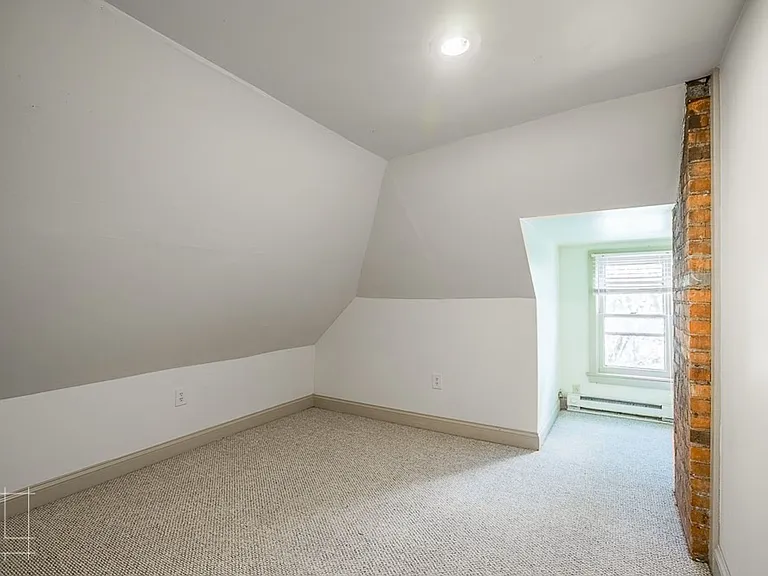 83 King Ave — Photo 52