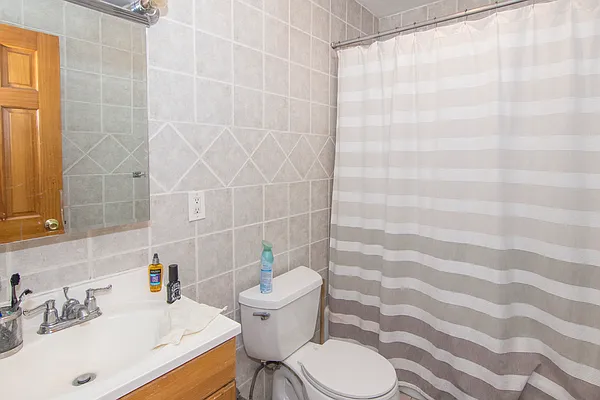 Rented by Modern Spaces | media 10