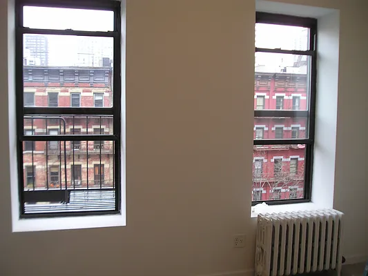 Rented by Eric Goodman Realty Corp | media 5