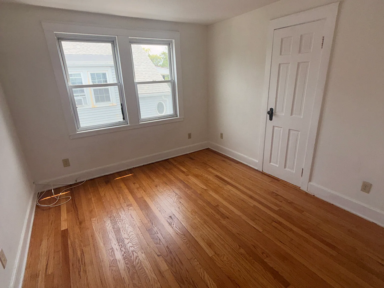 2 bed, 700 sqft, $2,200 — Photo 4