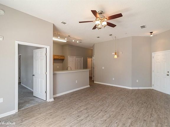 2nd image of 9690 Amarante Cir Unit 5