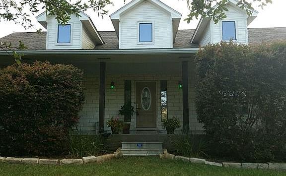 2nd image of 101 Dawn Dr