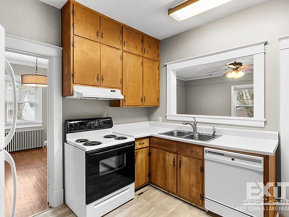 5th image of 610 Franklin St