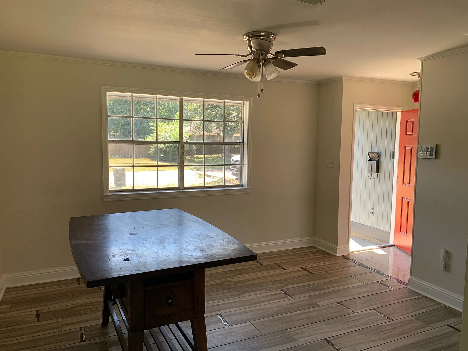 4 bed, 1700 sqft, $1,800 — Photo 2
