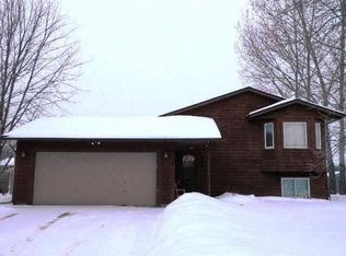 7159 Peterson Trl, Centerville, MN 55038