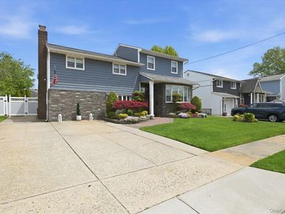 244 Mercury Street, East Meadow, NY, 11554