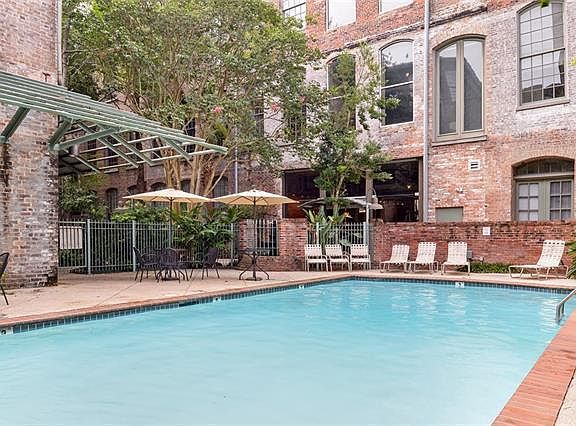 3rd image of 921 Poeyfarre St #119