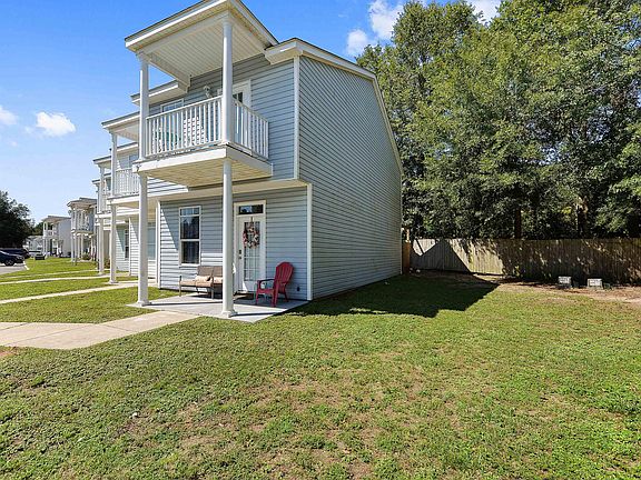 2nd image of 1281 Century Oaks Dr