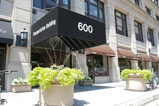 600 S Dearborn St #1705