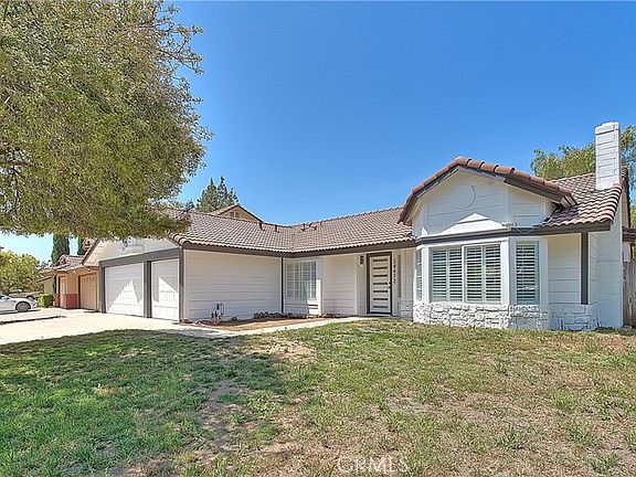 2nd image of 24472 Old Country Rd