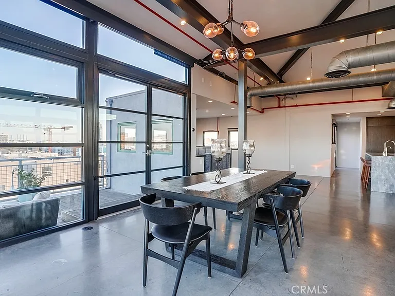 100 W 5th St #Penthouse 9B — Photo 21
