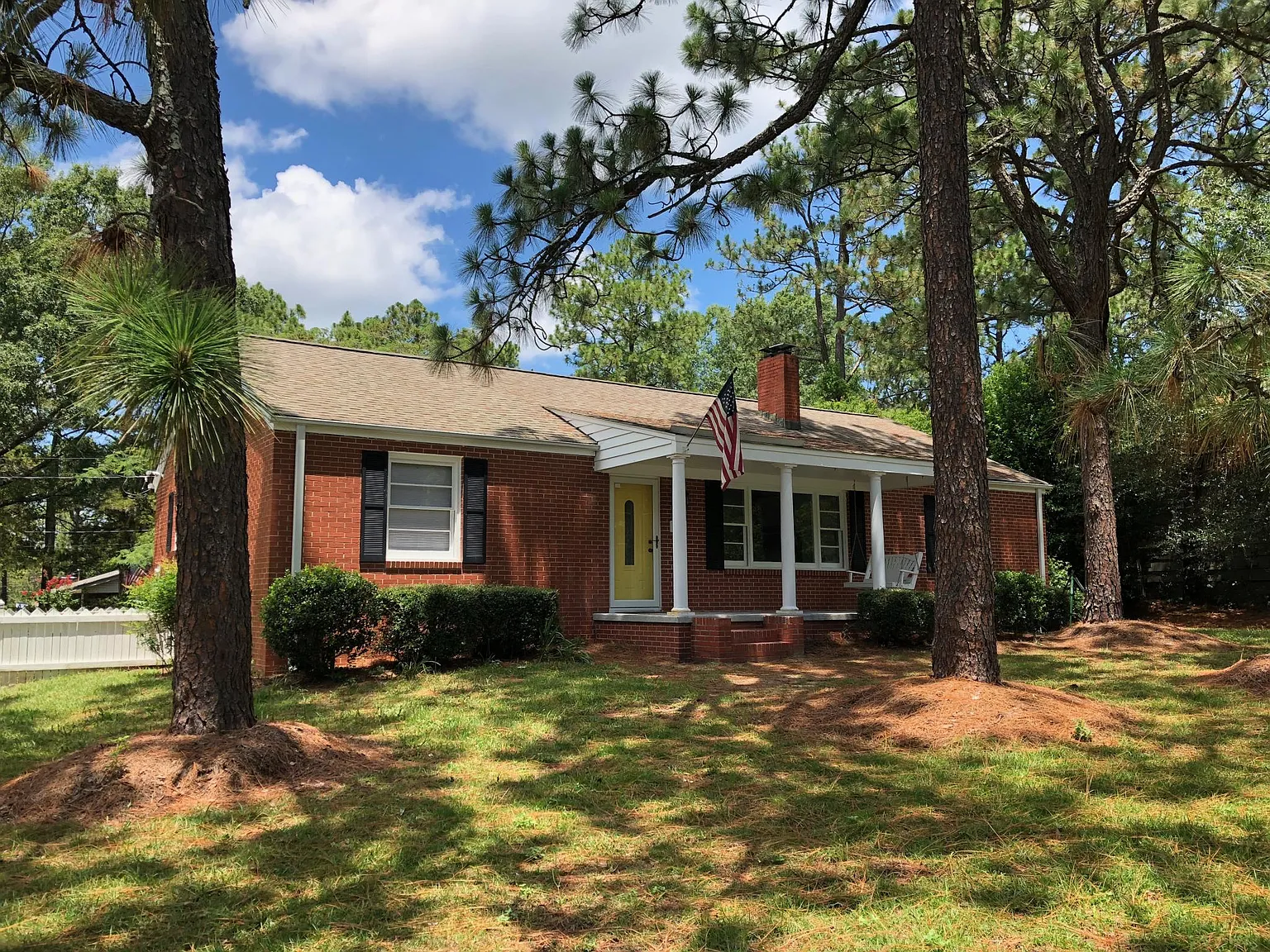 4 bed, 1456 sqft, $2,250 — Photo 1