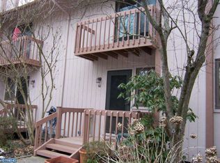 60 Trowbridge Ln, Clementon, NJ 08021