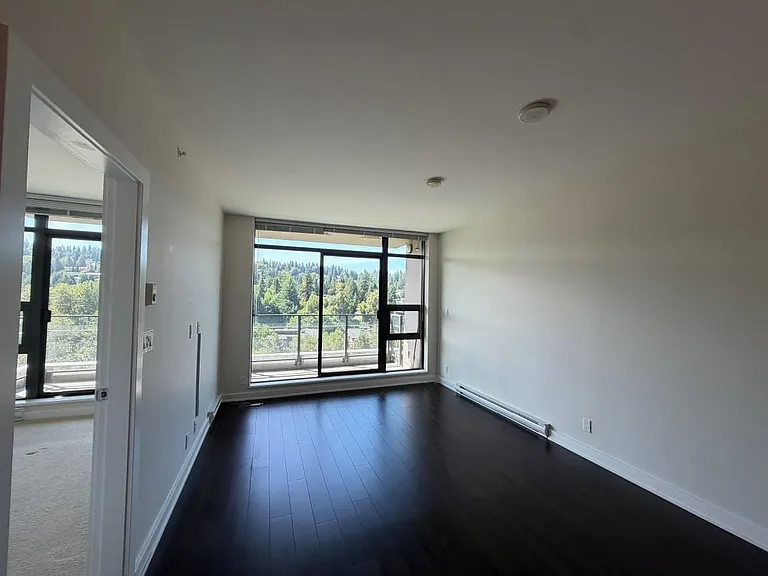 301 Capilano Rd — Photo 5