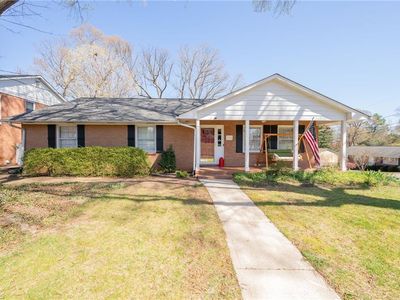 1543 Ireton Ln, Winston Salem, NC, 27103