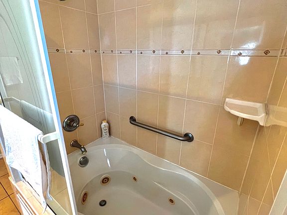 5th image of 21119 La Salle Ave #2