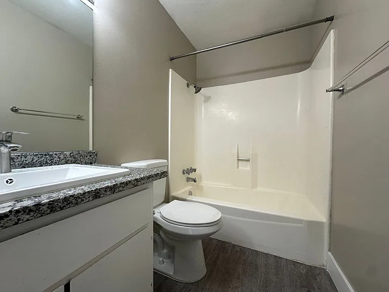 1467 Hialeah Dr #D — Photo 13