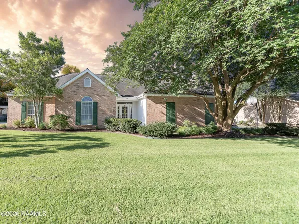 13 Bayou Oaks Dr, Crowley, LA 70526