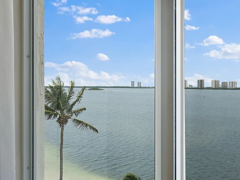 301 Lake Shore Dr #802 — Photo 18