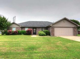 1 Eve Ln, Conway, AR 72034