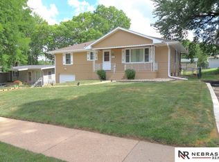 4933 Browne St, Omaha, NE 68104