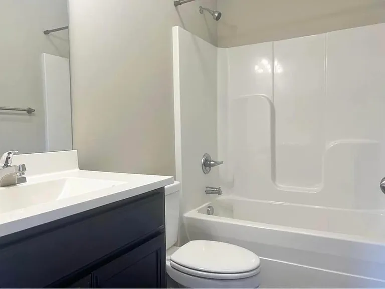 422 Beacon Dr — Photo 10